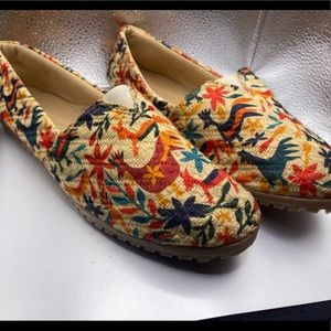 Otomi fabric handmade shoes never worn